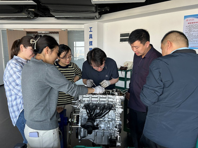 新能源汽車與智能網聯(lián)技術 機電汽車教研室教師的“雙師型”提升之旅